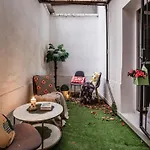 Lejlighed Walk To Opera & Gozsdu 4br Duplex Private Terrace Budapest