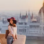 Walk To Opera & Gozsdu 4br Duplex Private Terrace Lejlighed Budapest