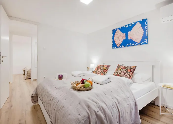 Walk To Opera & Gozsdu 4br Duplex Private Terrace Apartment