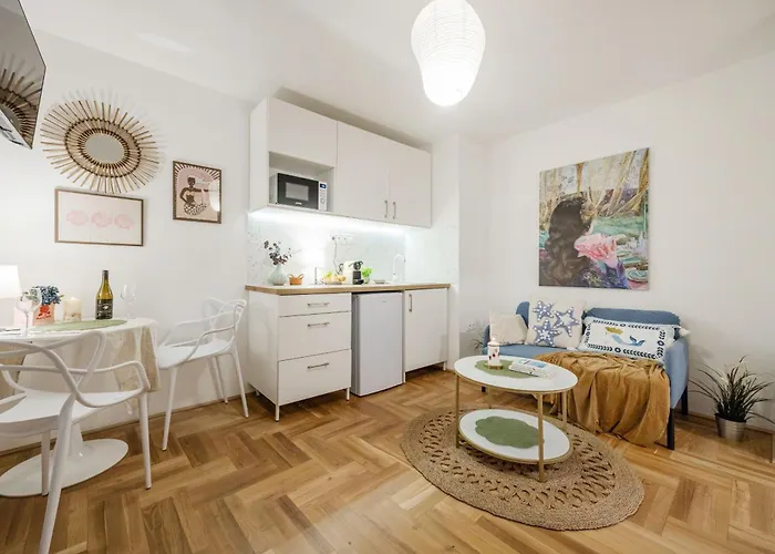 Walk To Opera & Gozsdu 4br Duplex Private Terrace * Budapest