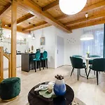 Walk To Opera & Gozsdu 4br Duplex Private Terrace