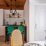 Walk To Opera & Gozsdu 4br Duplex Private Terrace *