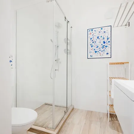 Апартаменты Walk To Opera & Gozsdu 4br Duplex Private Terrace *