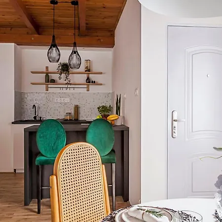 Walk To Opera & Gozsdu 4br Duplex Private Terrace *