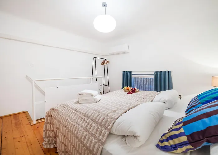 Walk To Opera & Gozsdu 4br Duplex Private Terrace Apartmán