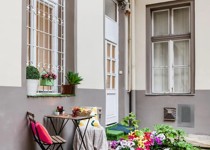 Walk To Opera & Gozsdu 4br Duplex Private Terrace