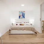 Walk To Opera & Gozsdu 4br Duplex Private Terrace Appartamento *