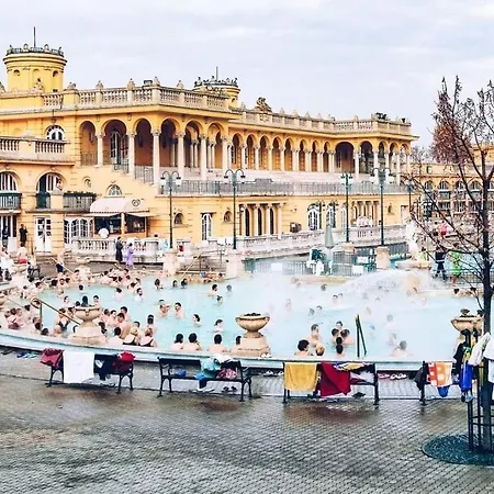 Walk To Opera & Gozsdu 4br Duplex Private Terrace Appartement