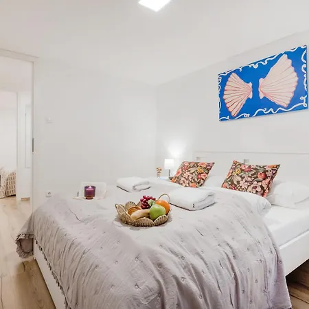 Walk To Opera & Gozsdu 4br Duplex Private Terrace Daire